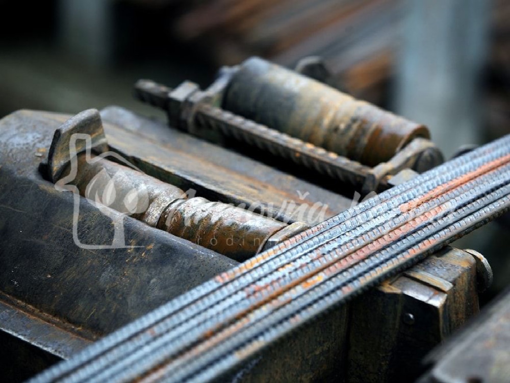 Armovňa Pezinok - Strihanie a ohýbanie betonárskej ocele podľa požiadaviek zákazníka